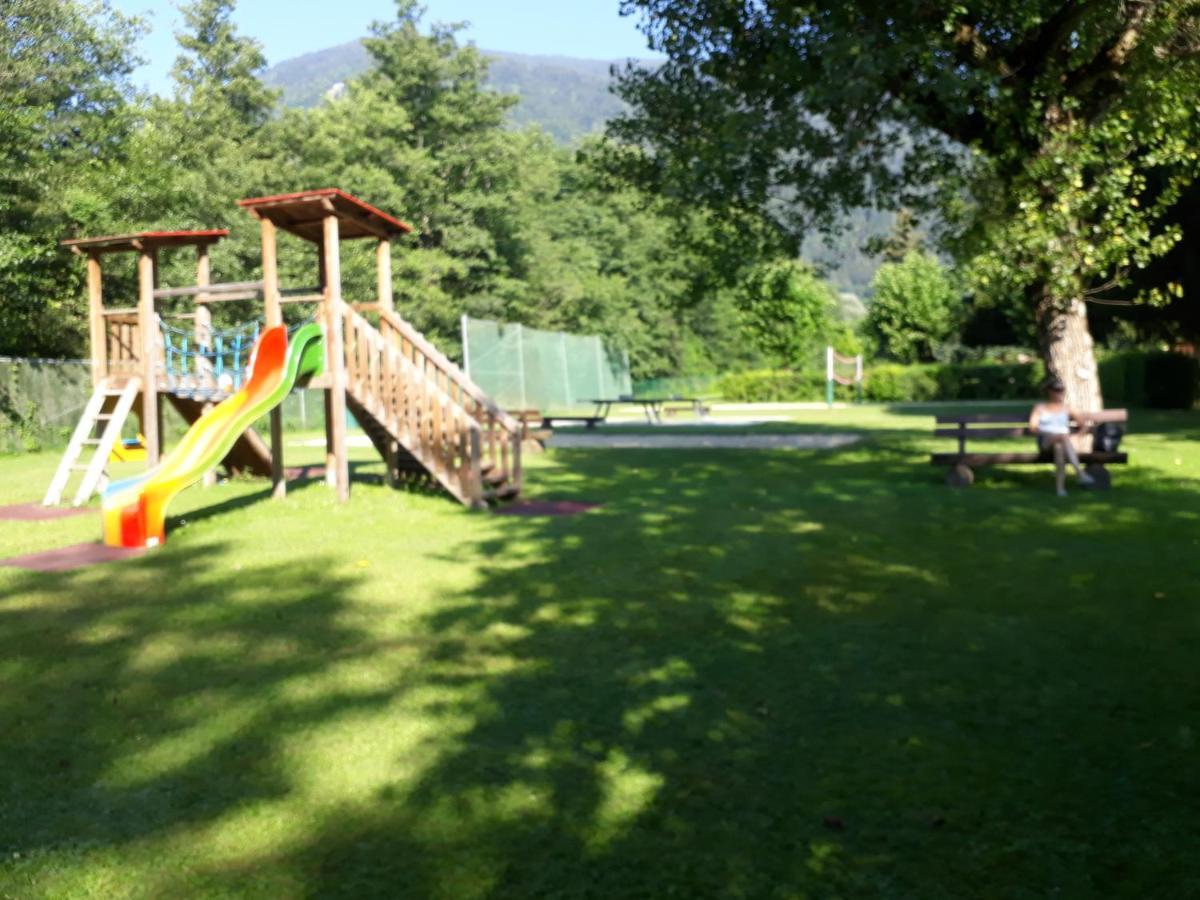 Tschoran Seeappartment Regina Bodensdorf Am Ossiacher See Am Fusse Der Gerlitzen מראה חיצוני תמונה